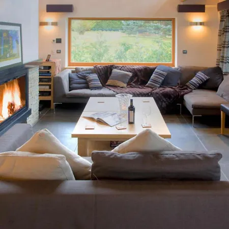 Cree Villa *
